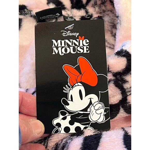 Disney Women's Minnie Mouse‎ Pink Fleece Pajama Shorts NWT  L comfy core fuzzy - Picture 2 of 11